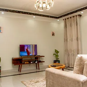 Brb Homes-1br In Bukoto With Fast Wi- Fi And Work-friendly Kampala